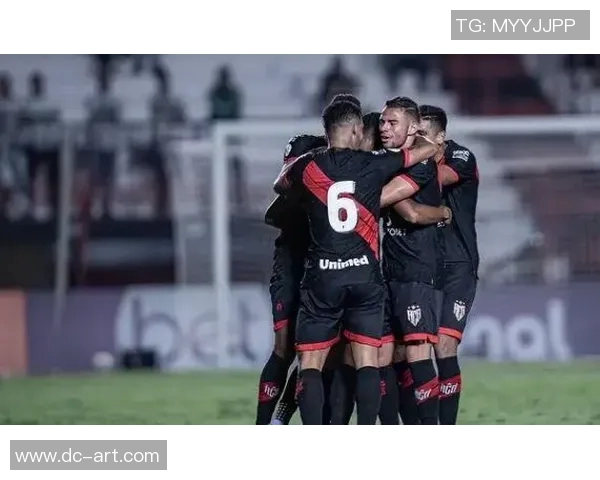 巴西国际与巴拉纳竞技精彩对决比分揭晓，赛季精彩瞬间回顾